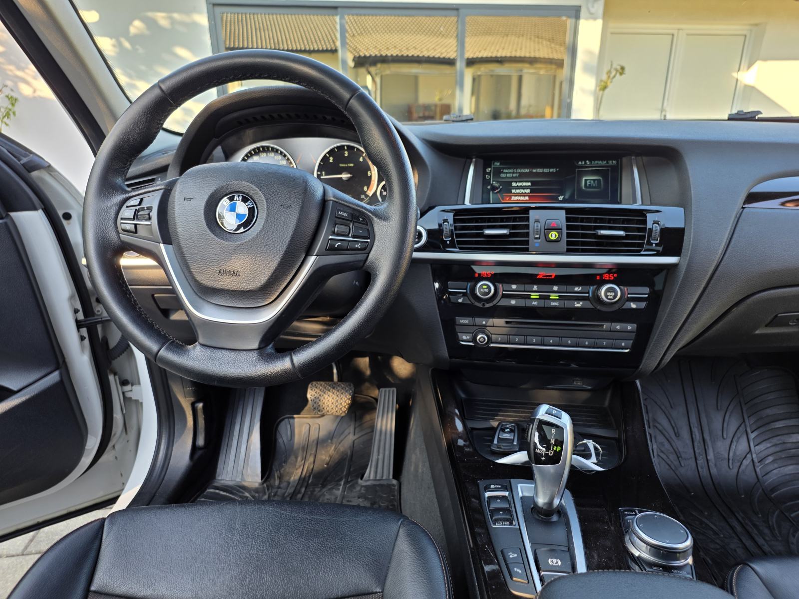 BMW X3 2.0d x-drive, X-LINE, aut-8 brzina, ODLIČAN, fotografija 10