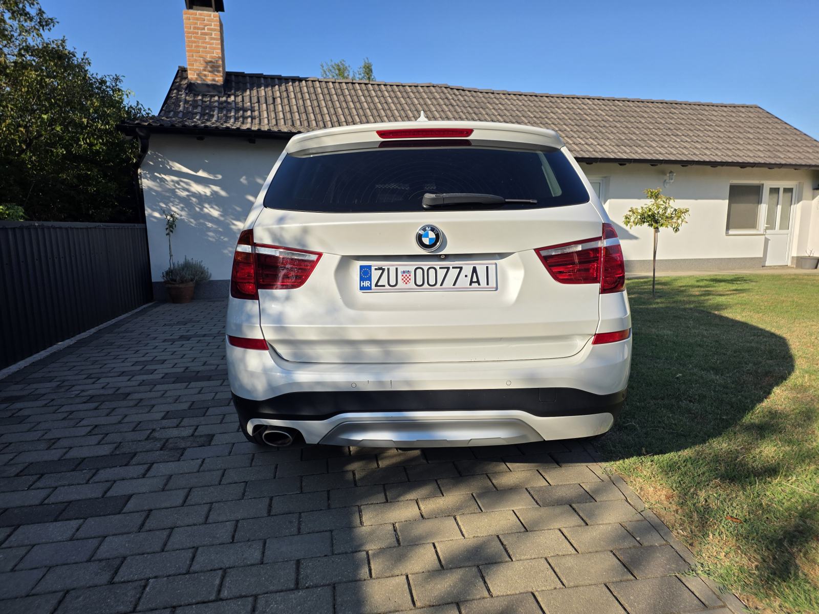 BMW X3 2.0d x-drive, X-LINE, aut-8 brzina, ODLIČAN, fotografija 4