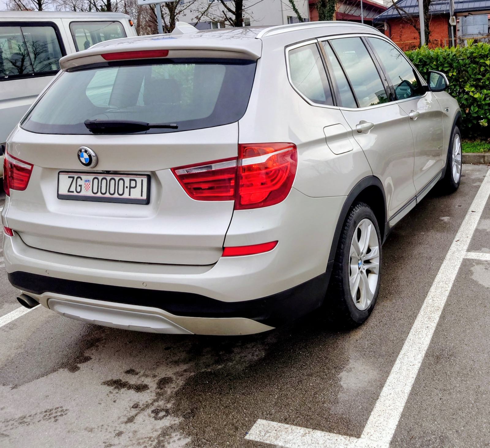 BMW X3 20d 4x4 X Line oprema, fotografija 3