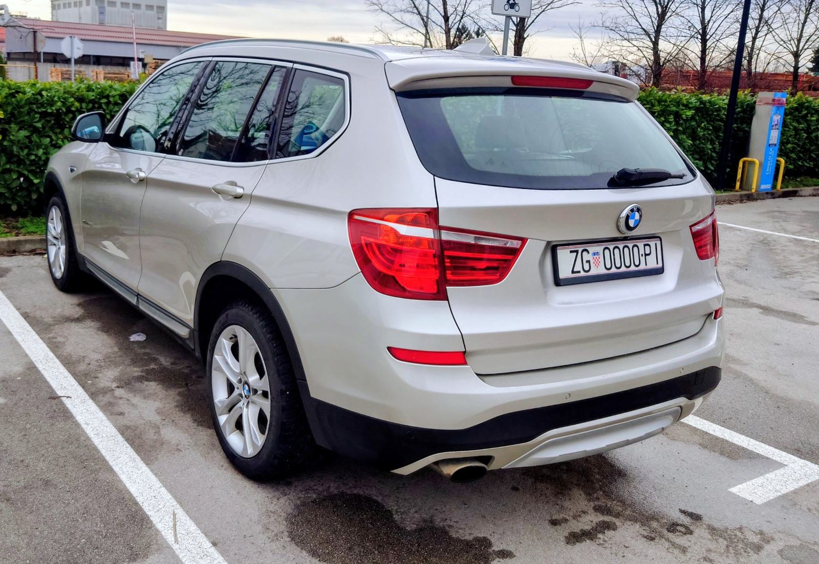 BMW X3 20d 4x4 X Line oprema, fotografija 4