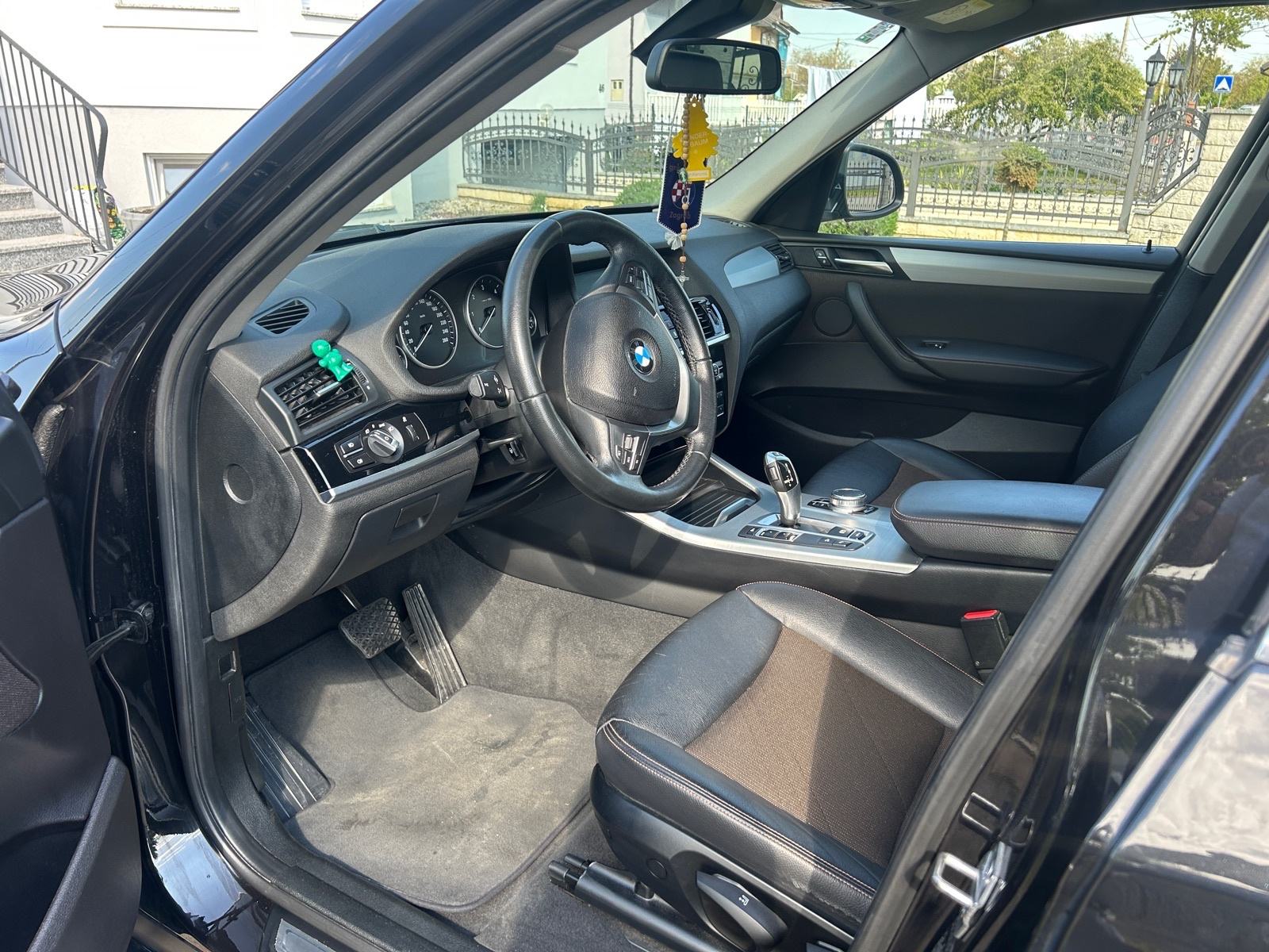 BMW X3 20d automatik, fotografija 14