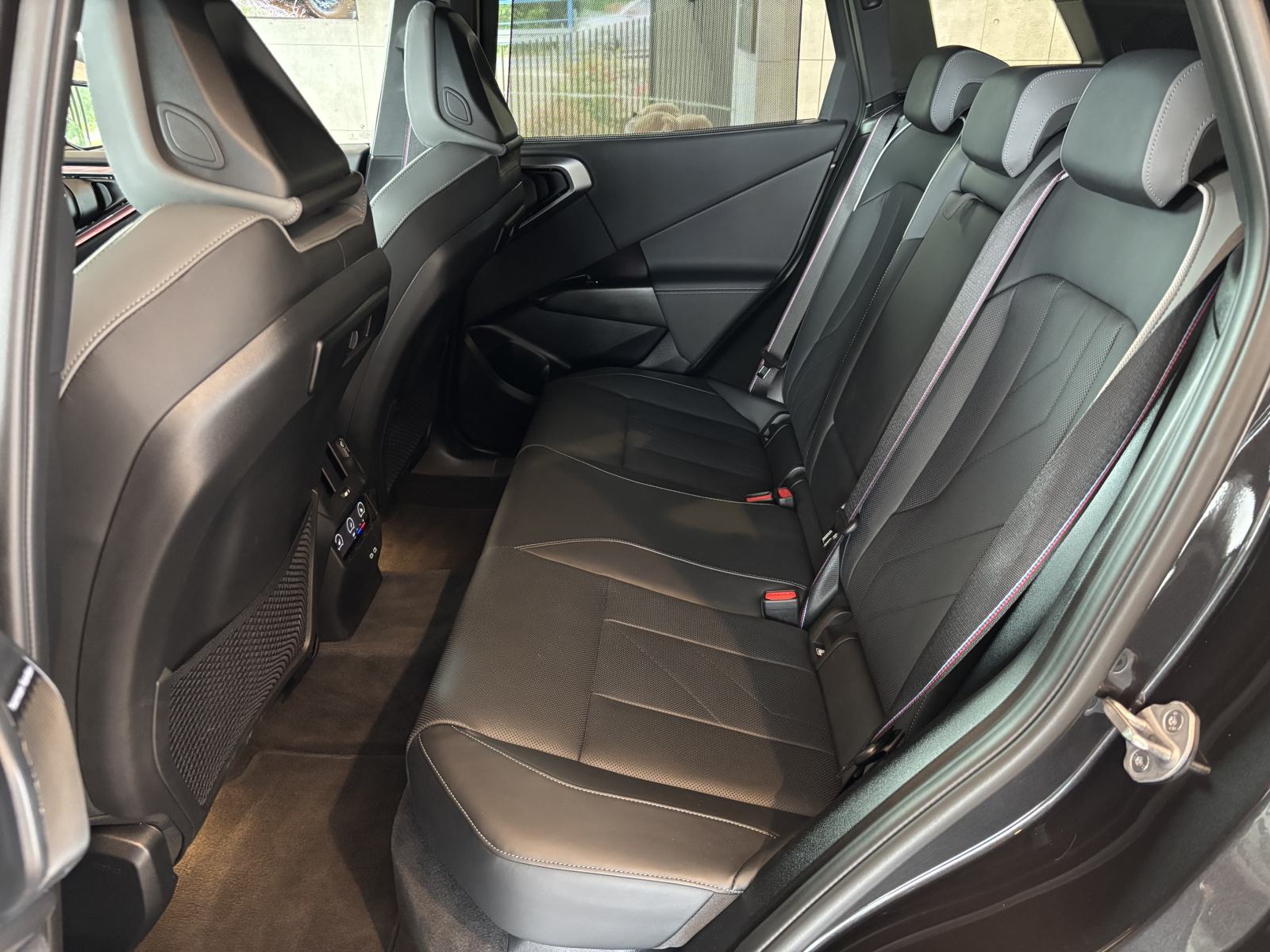 BMW X3 xDrive20d M-SPORT Pro - alu 21', vent.sjedala, pano, kamera 360, fotografija 11