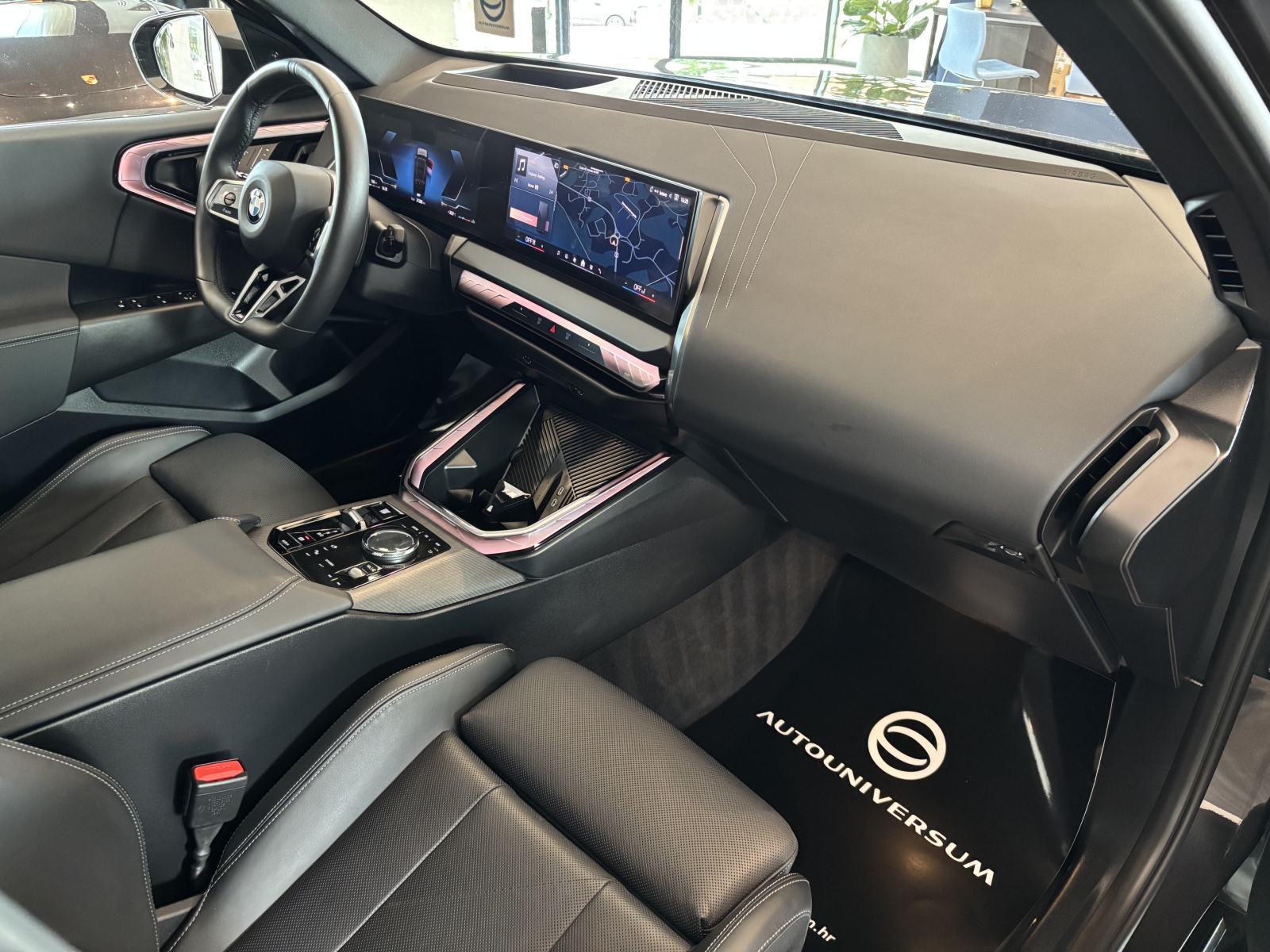 BMW X3 xDrive20d M-SPORT Pro - alu 21', vent.sjedala, pano, kamera 360, fotografija 9