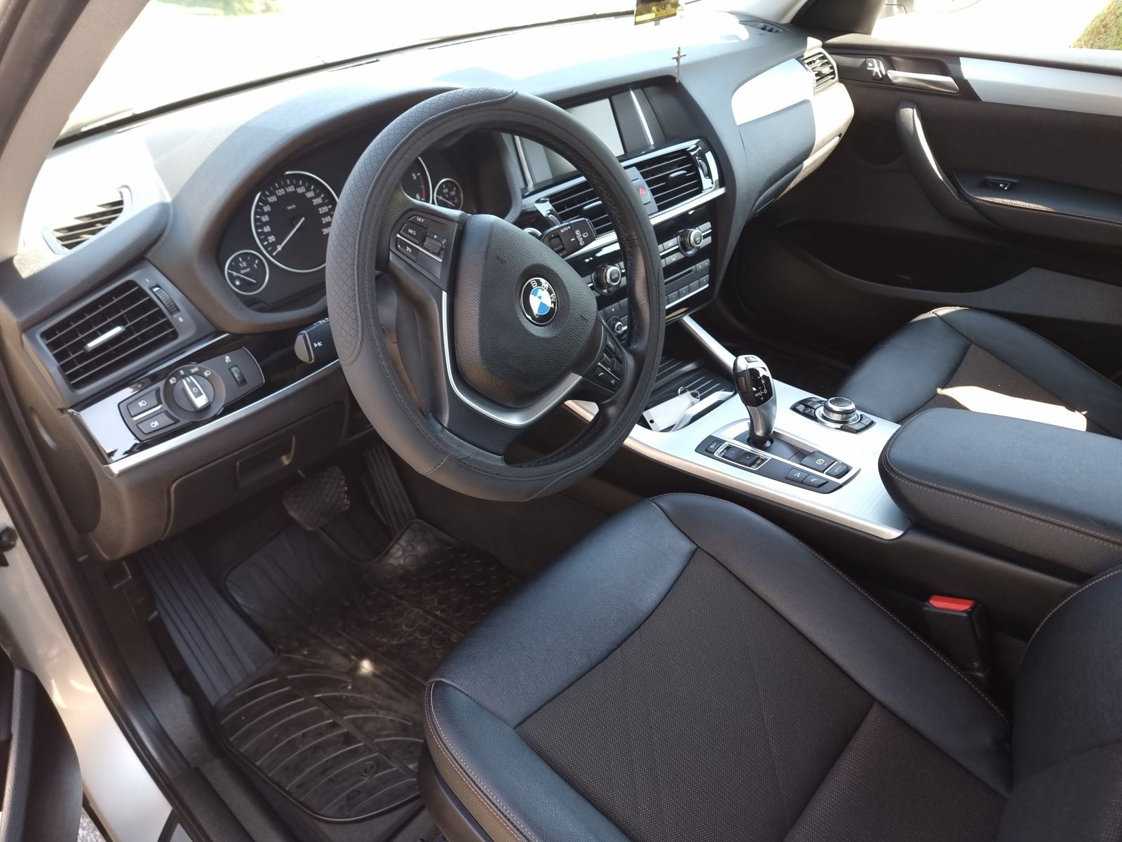 BMW X3 20d xLine, fotografija 3