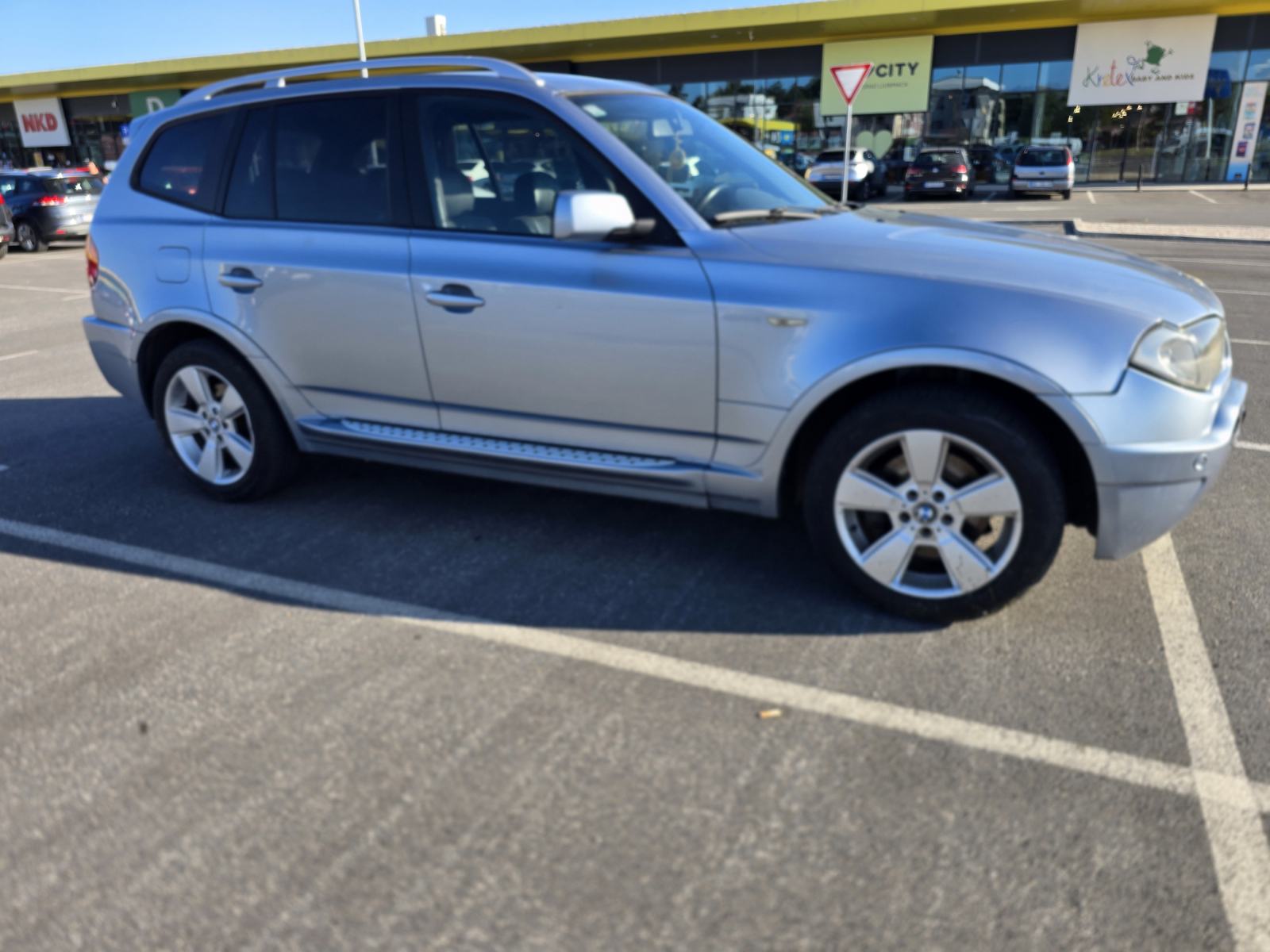 BMW X3 3,0 d 2004 god 247700 km reg 10/2026, fotografija 2