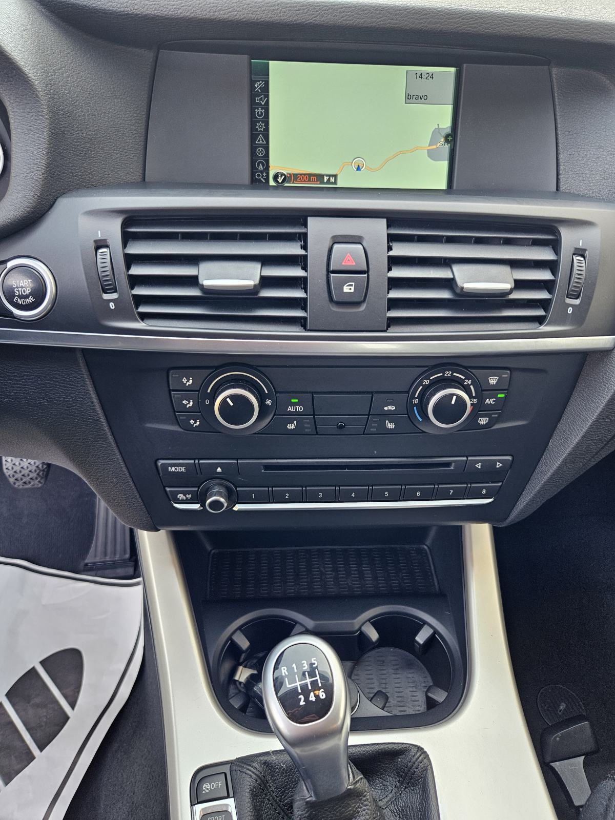 BMW X3 sDrive18d, fotografija 13