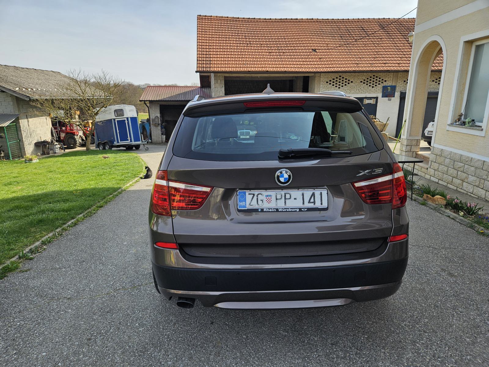 BMW X3 sDrive18d, fotografija 8