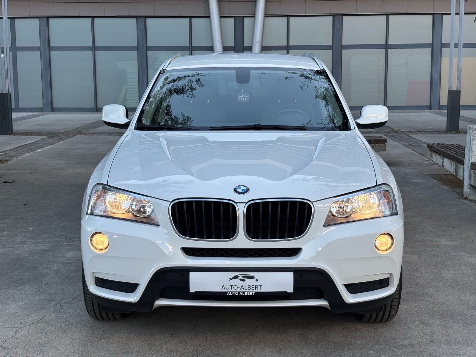 BMW X3 sDrive18d, TEMPOMAT, NAVI., PDC, SERVISNA, KREDIT JAMSTVO✅, fotografija 2