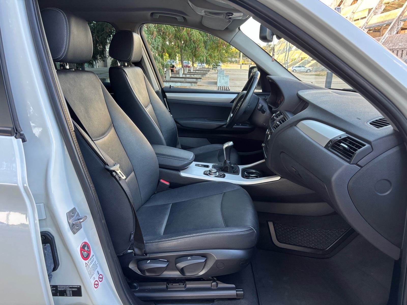 BMW X3 sDrive18d, TEMPOMAT, NAVI., PDC, SERVISNA, KREDIT JAMSTVO✅, fotografija 15