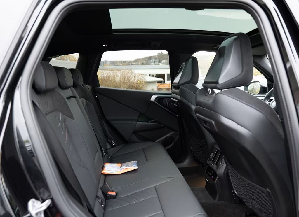 BMW X3 xDRIVE 20d** M-SPORT** PANORAMA** 360 KAMERA** LED**, fotografija 13