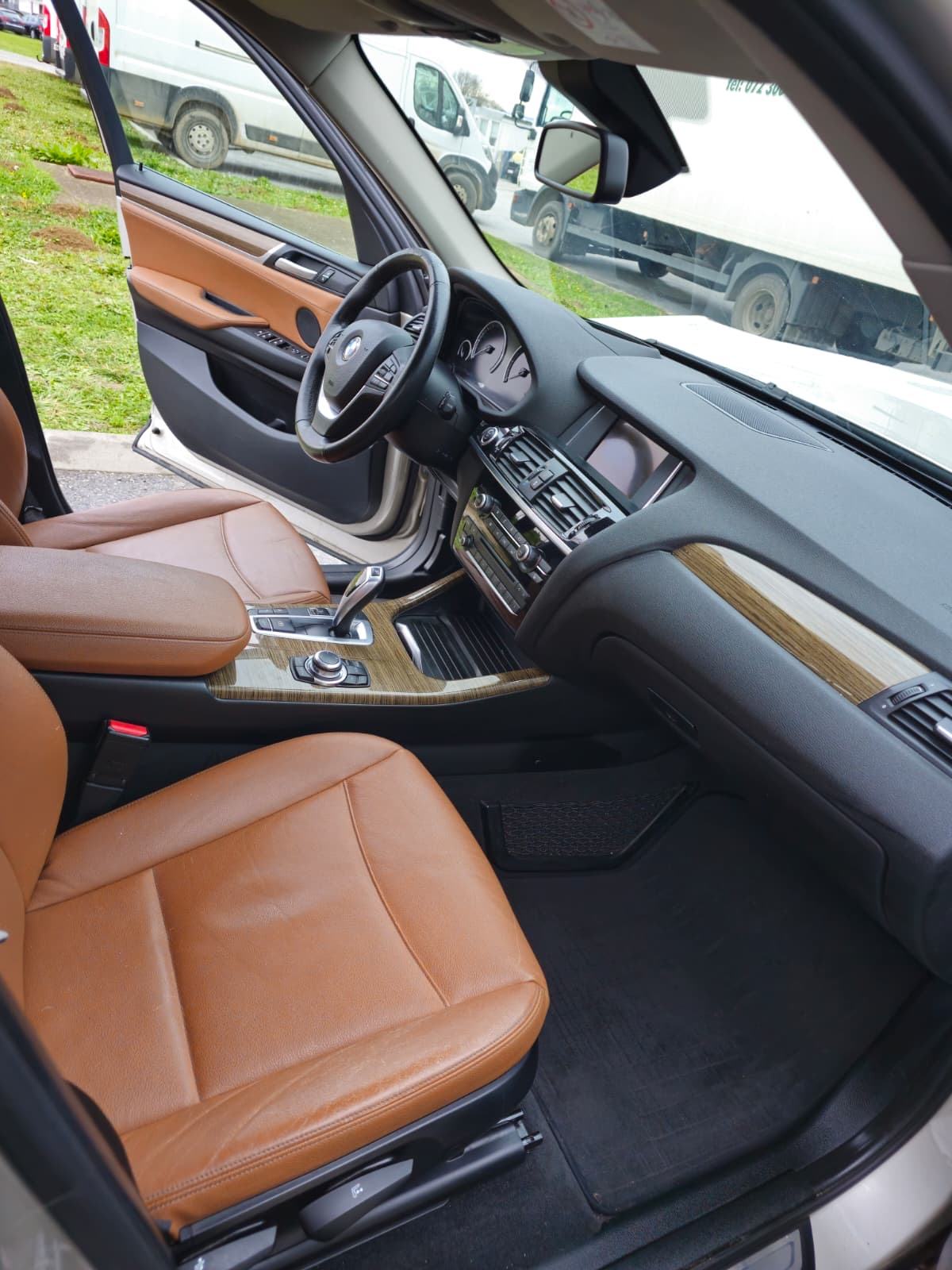 BMW X3 xDrive 30d - AUTOMATIK - OSTECENO VOZILO DOSTAVA GRATIS!!!, fotografija 13