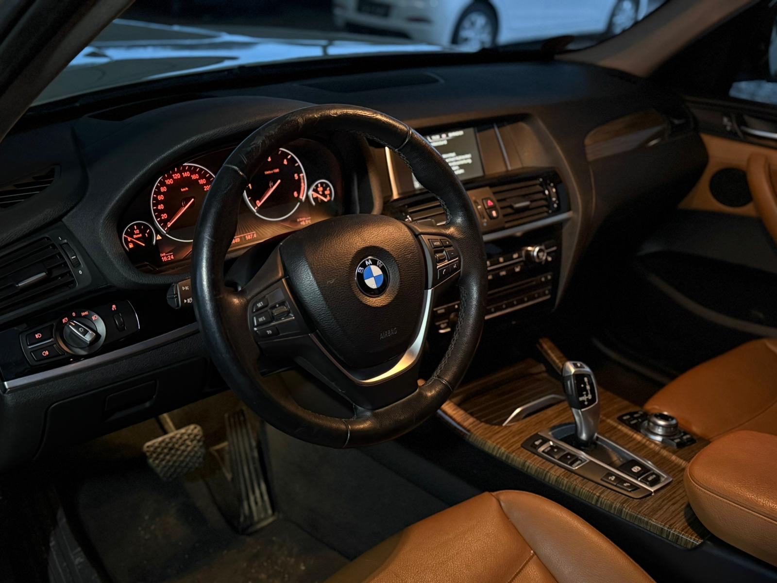 BMW X3 xDrive 30d - AUTOMATIK - OSTECENO VOZILO DOSTAVA GRATIS!!!, fotografija 14