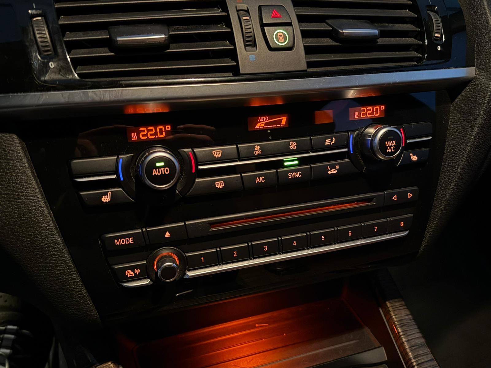BMW X3 xDrive 30d - AUTOMATIK - OSTECENO VOZILO DOSTAVA GRATIS!!!, fotografija 18