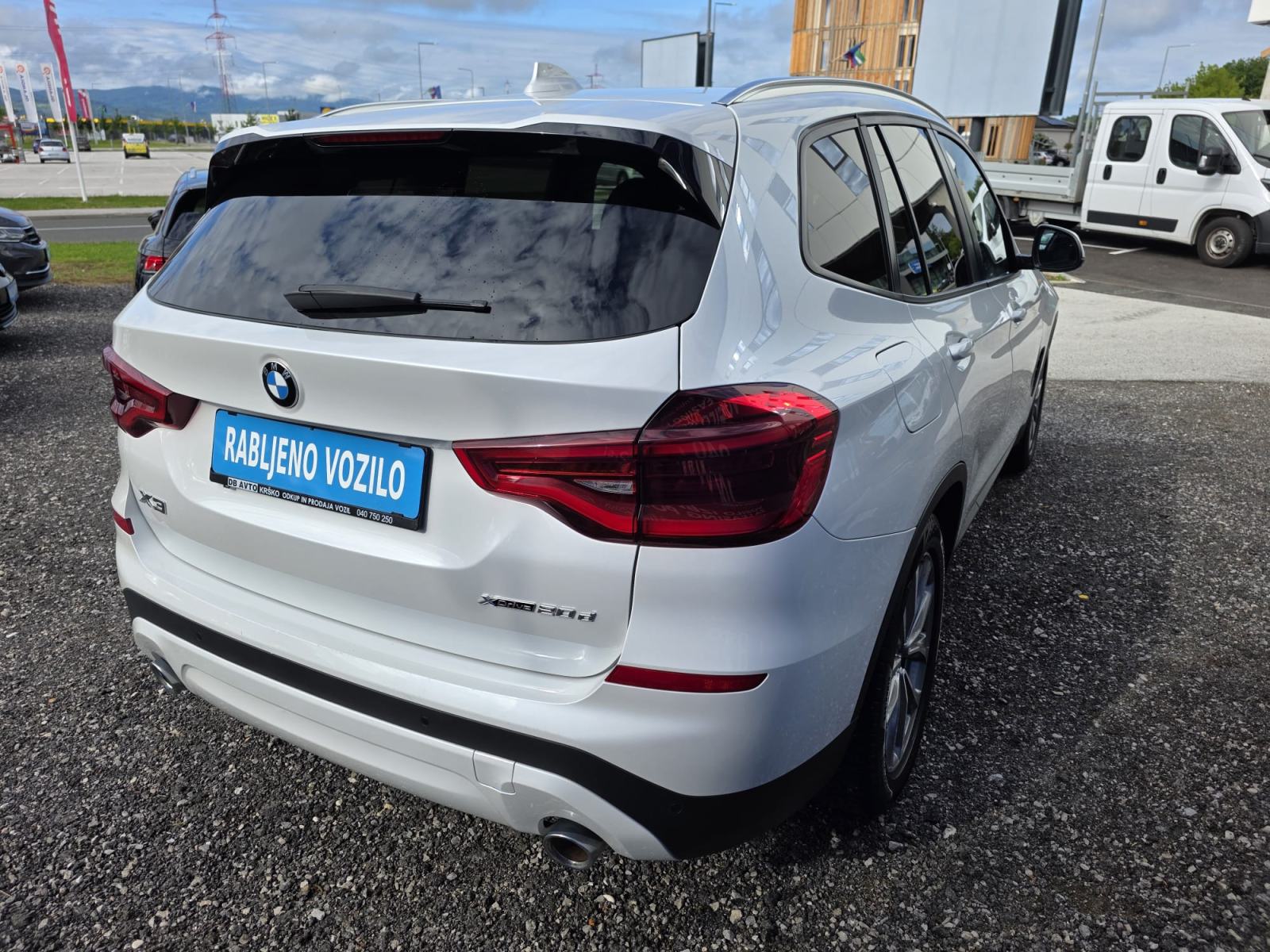 BMW X3 xDrive20d Advantage *PANO*VIRTUAL*, fotografija 5