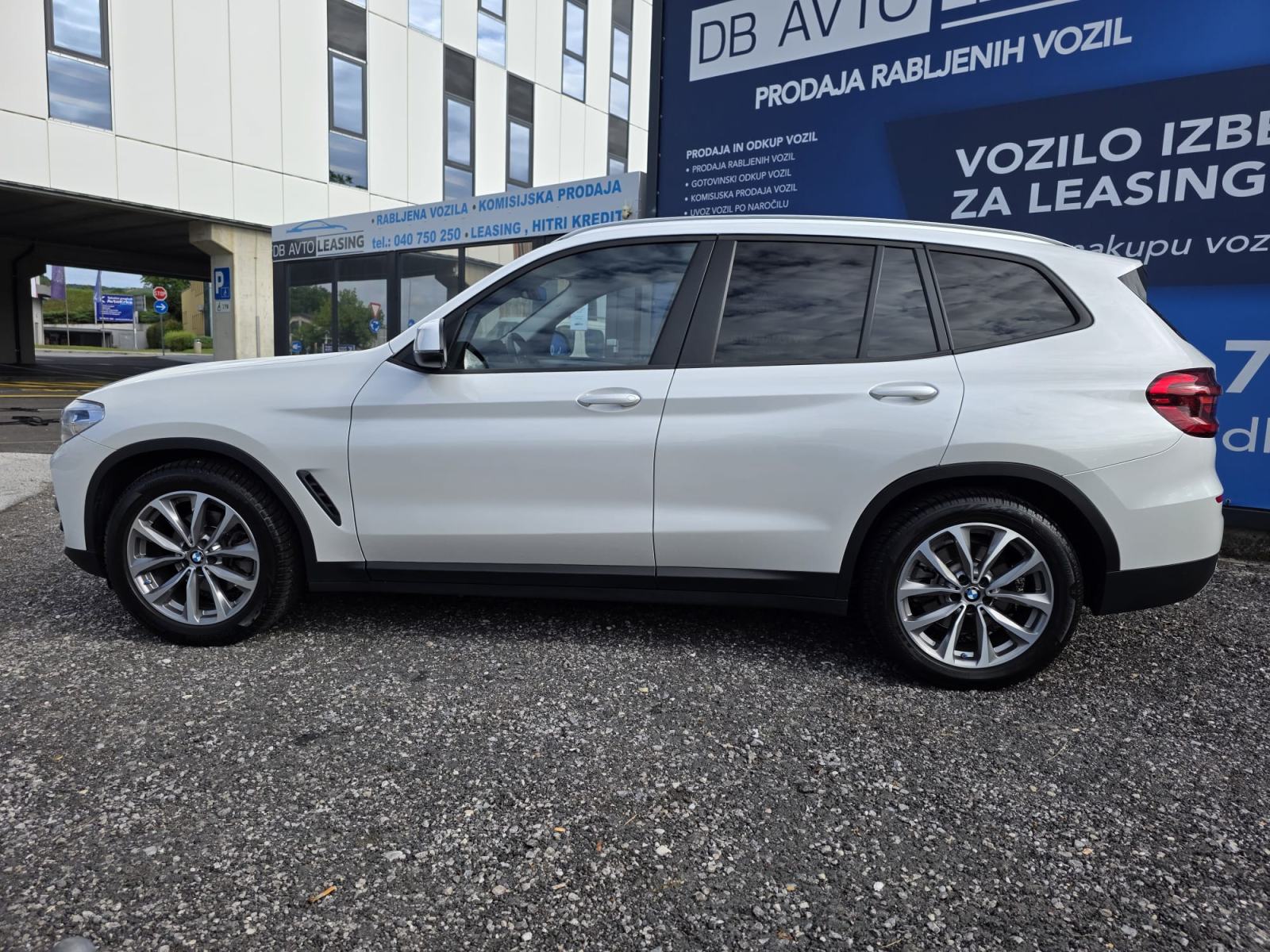 BMW X3 xDrive20d Advantage *PANO*VIRTUAL*, fotografija 3