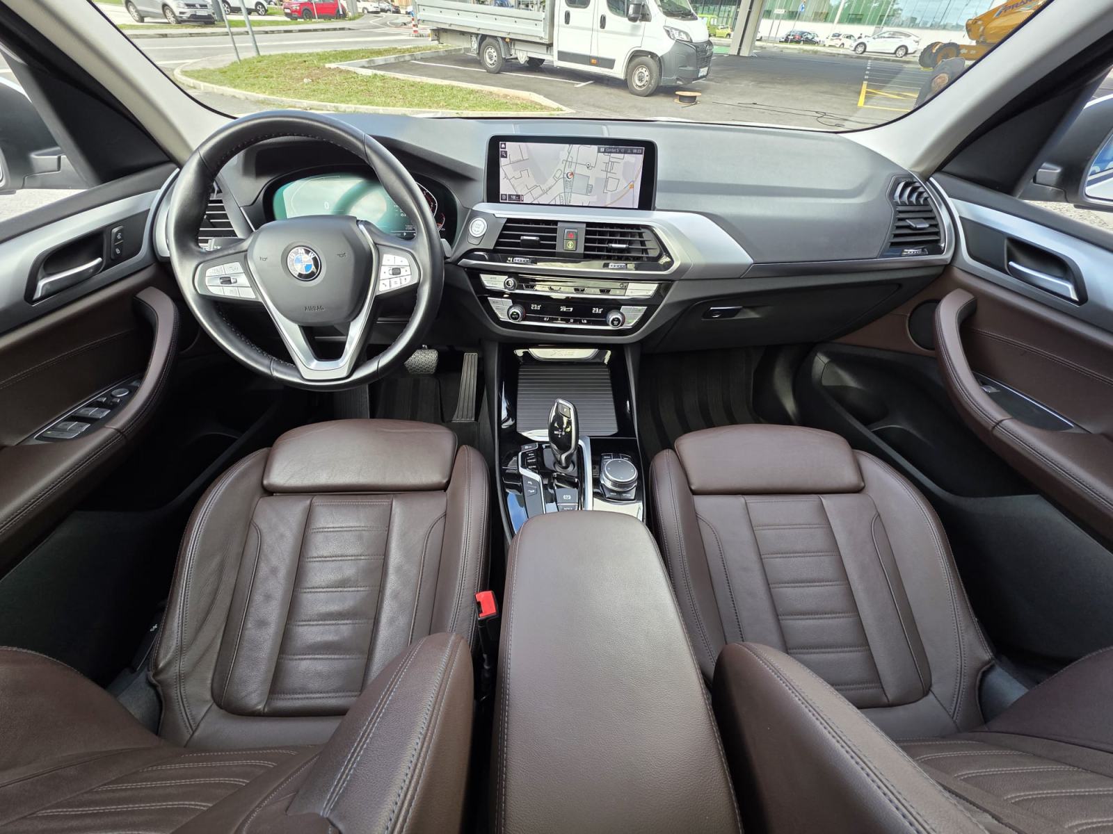 BMW X3 xDrive20d Advantage *PANO*VIRTUAL*, fotografija 13