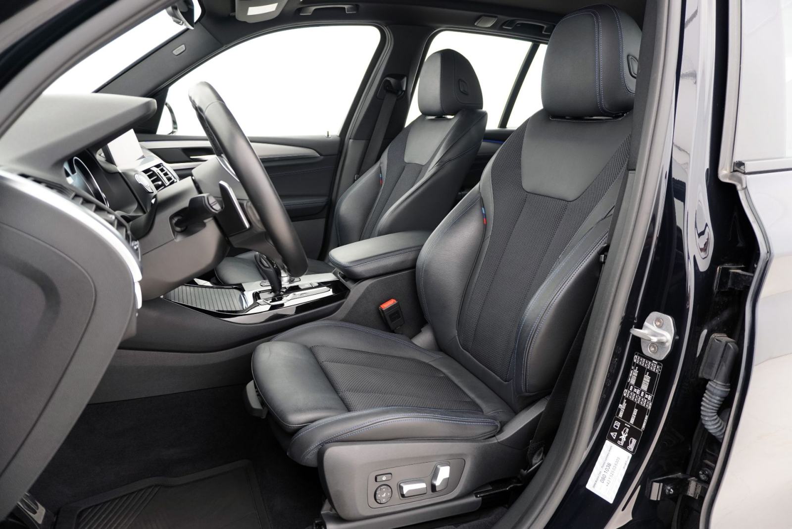 BMW X3 xDrive20d | Cjena uključuje troškove uvoza, fotografija 12