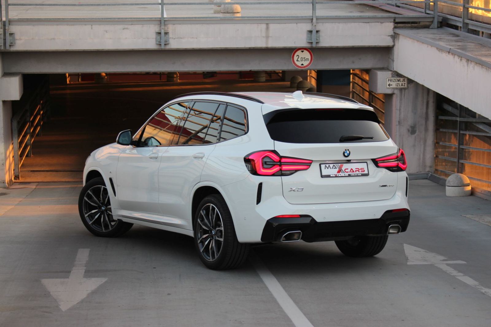 BMW X3 xDrive20d•M-paket•Kamera•Kožna sjedala•Grijanje sjedala•PDV, pogled izvana - slika 5