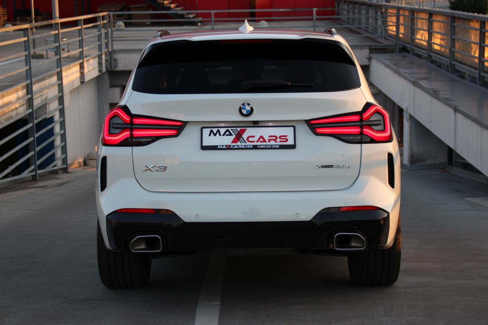 BMW X3 xDrive20d•M-paket•Kamera•Kožna sjedala•Grijanje sjedala•PDV, fotografija 13