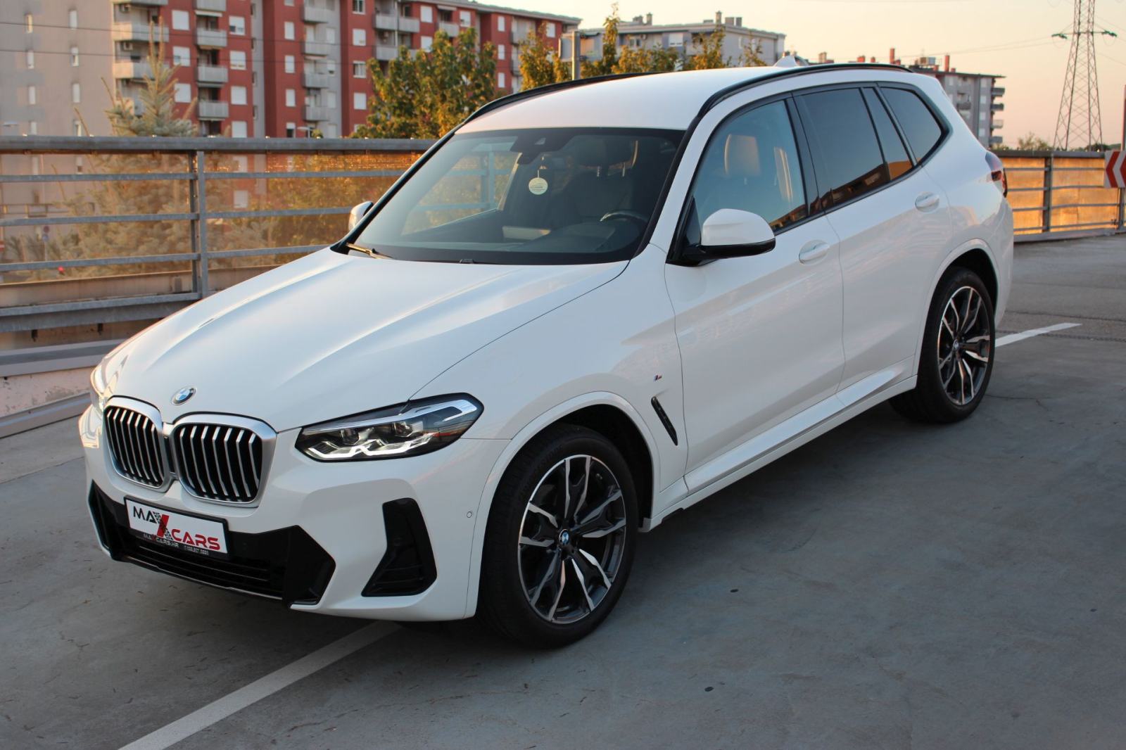 BMW X3 xDrive20d•M-paket•Kamera•Kožna sjedala•Grijanje sjedala•PDV, fotografija 11