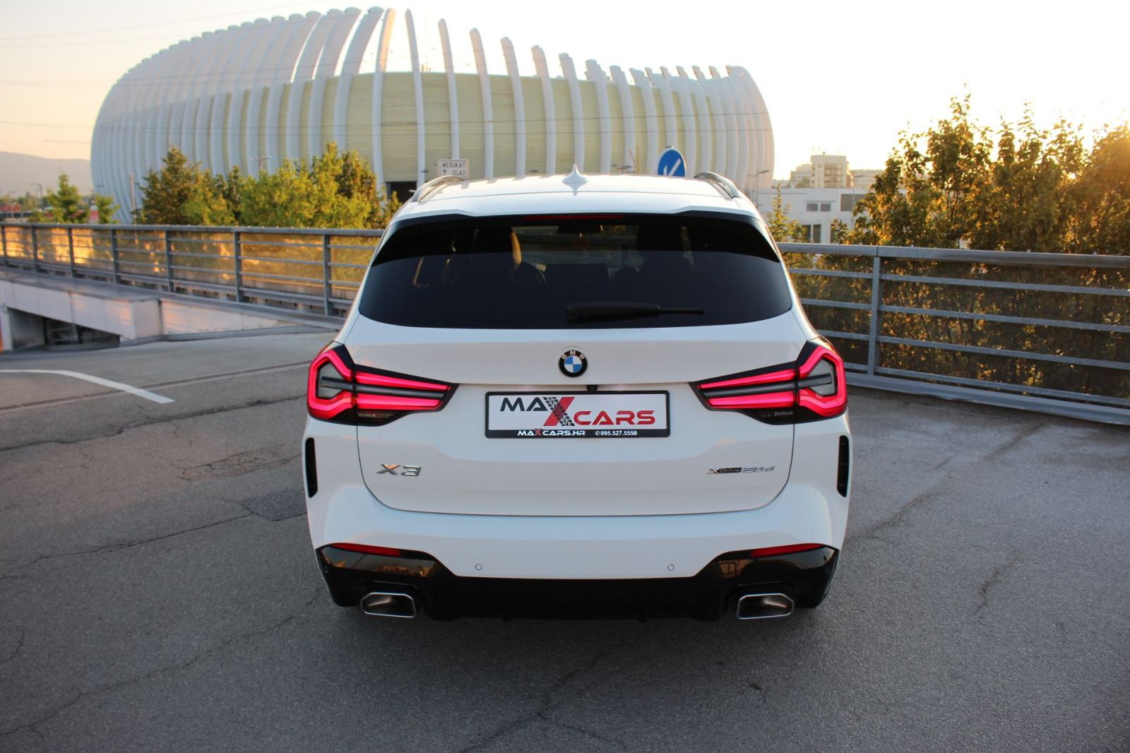 BMW X3 xDrive20d•M-paket•Kamera•Kožna sjedala•Grijanje sjedala•PDV, fotografija 10