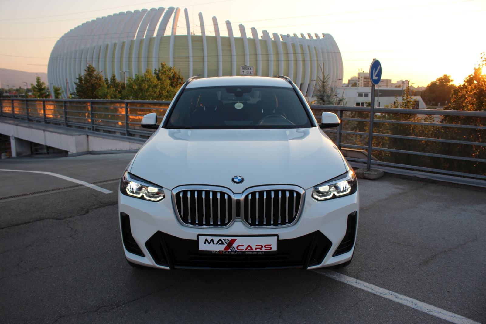 BMW X3 xDrive20d•M-paket•Kamera•Kožna sjedala•Grijanje sjedala•PDV, fotografija 9