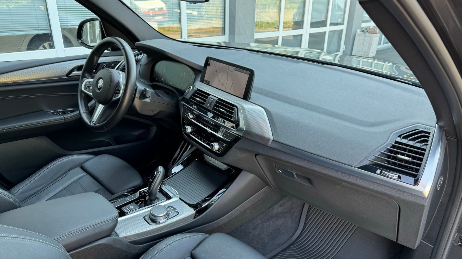 BMW X3 xDrive20d M Sport Panorama, Memorija, Head-up, Ambient, 19", fotografija 17