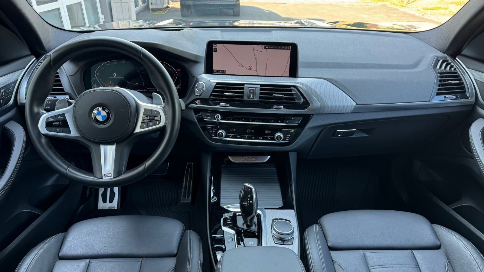 BMW X3 xDrive20d M Sport Panorama, Memorija, Head-up, Ambient, 19", fotografija 16
