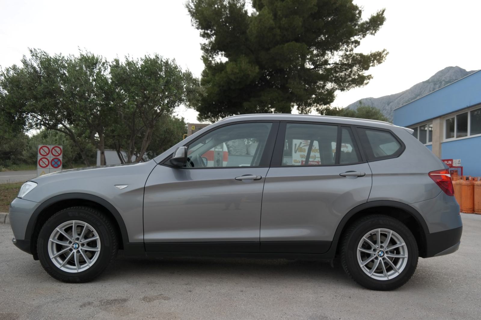 BMW X3 xDrive20d ksenon,navigacija,koža,360° kamera,servisna knjiga, fotografija 4