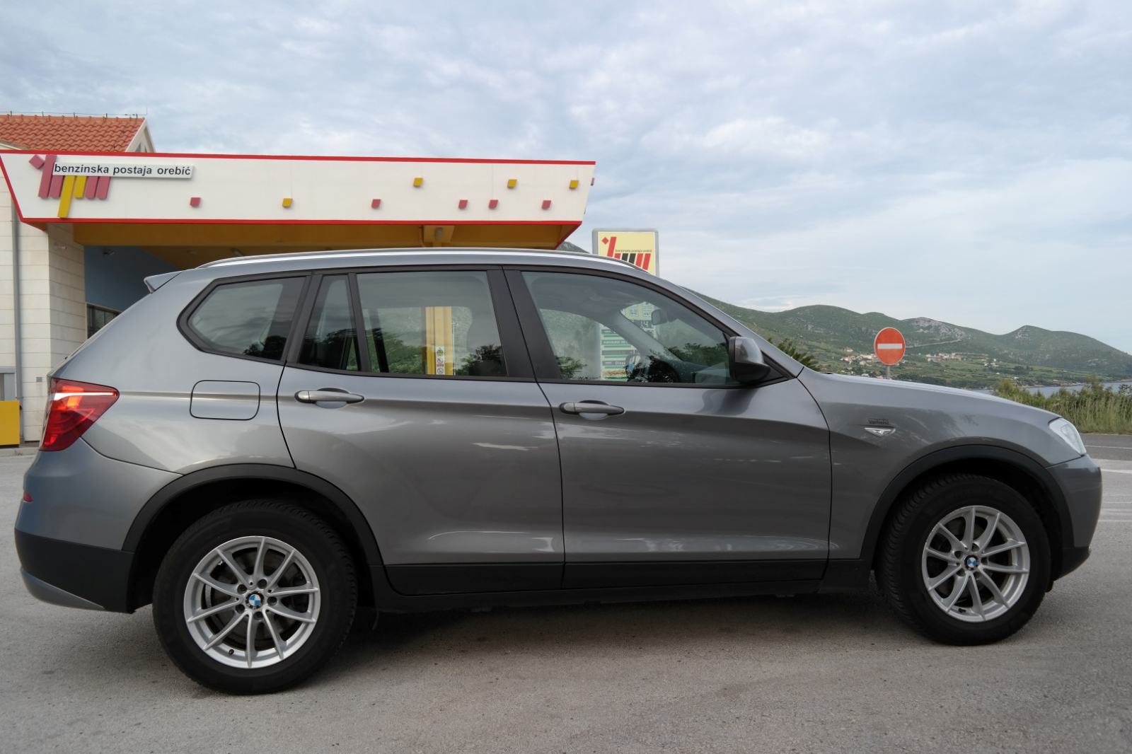 BMW X3 xDrive20d ksenon,navigacija,koža,360° kamera,servisna knjiga, fotografija 8
