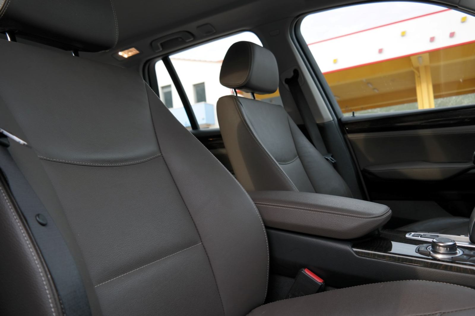 BMW X3 xDrive20d ksenon,navigacija,koža,360° kamera,servisna knjiga, fotografija 17