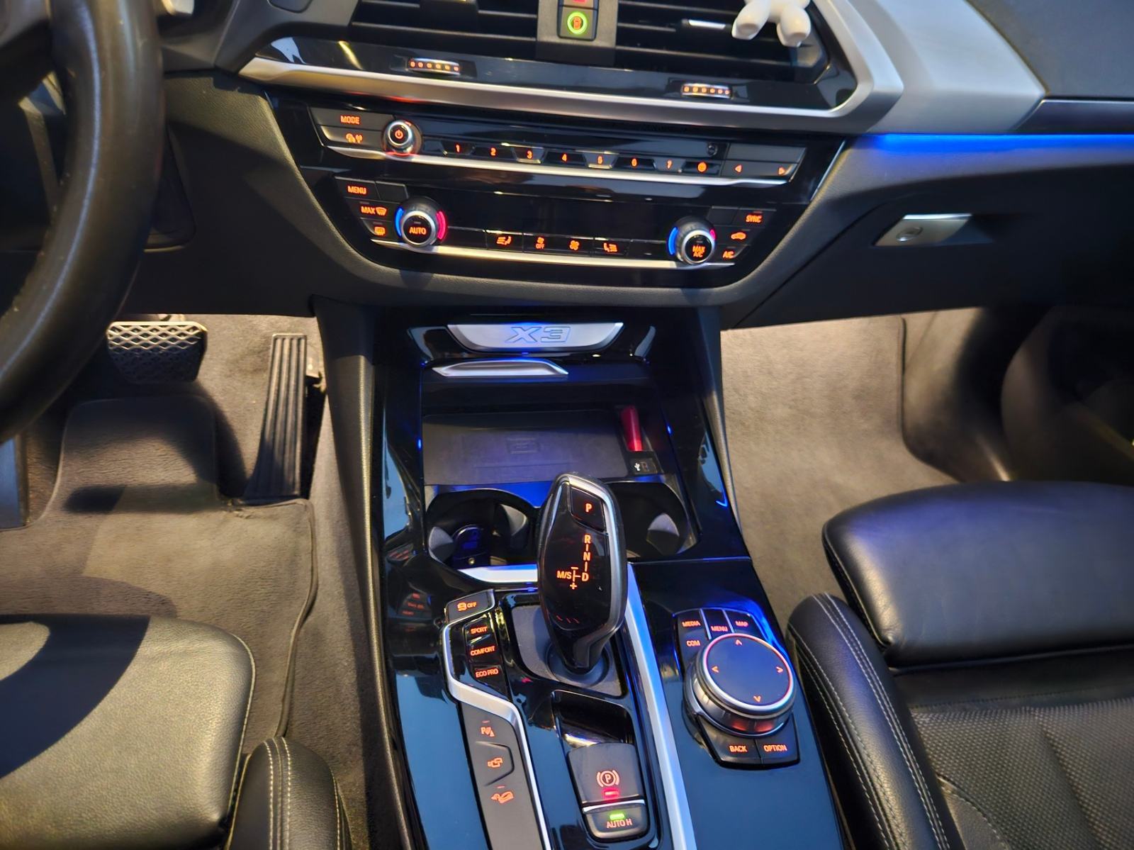 BMW X3 xDrive20d, fotografija 19