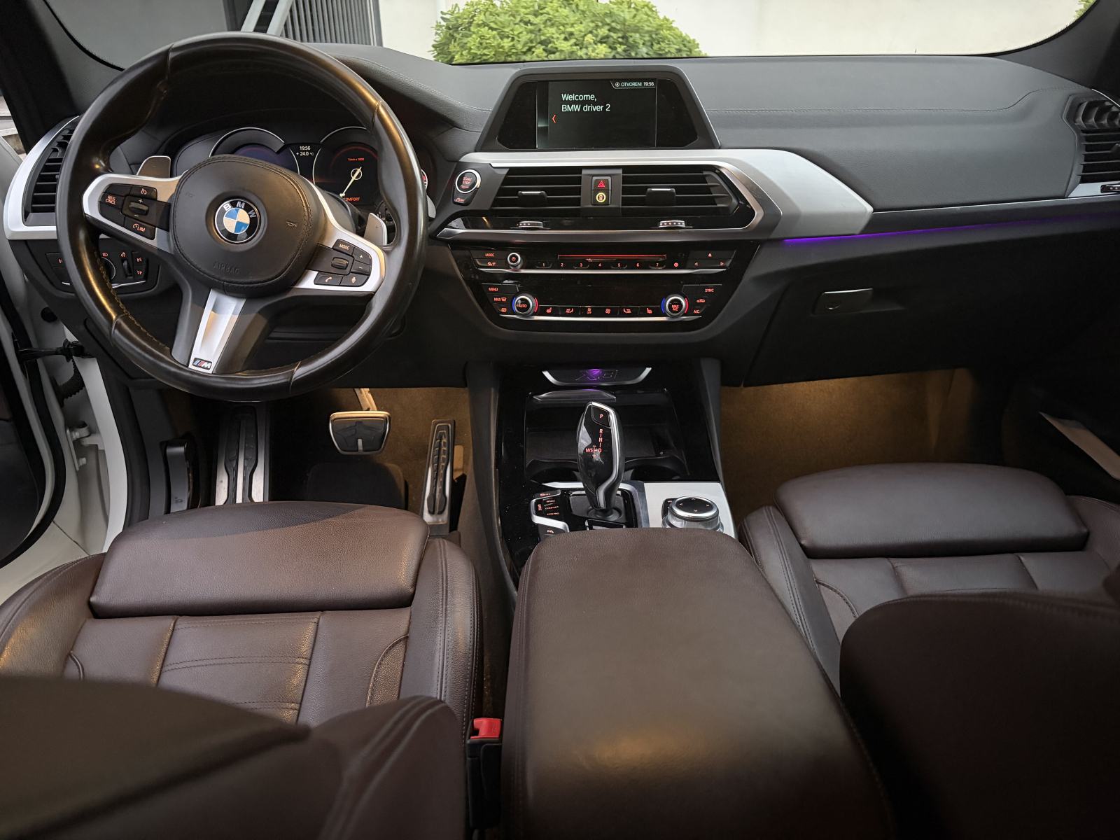 BMW X3 xDrive20d, fotografija 1