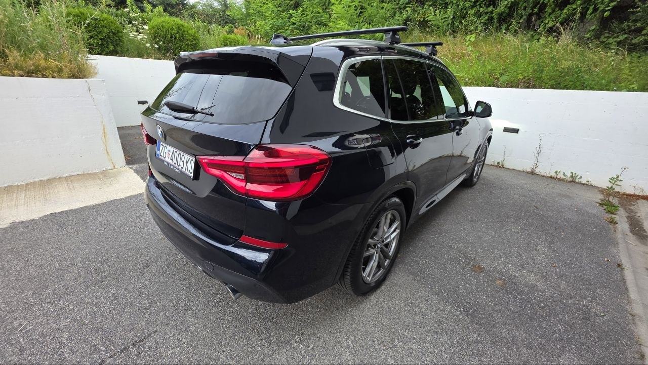 BMW X3 xDrive20i, fotografija 10
