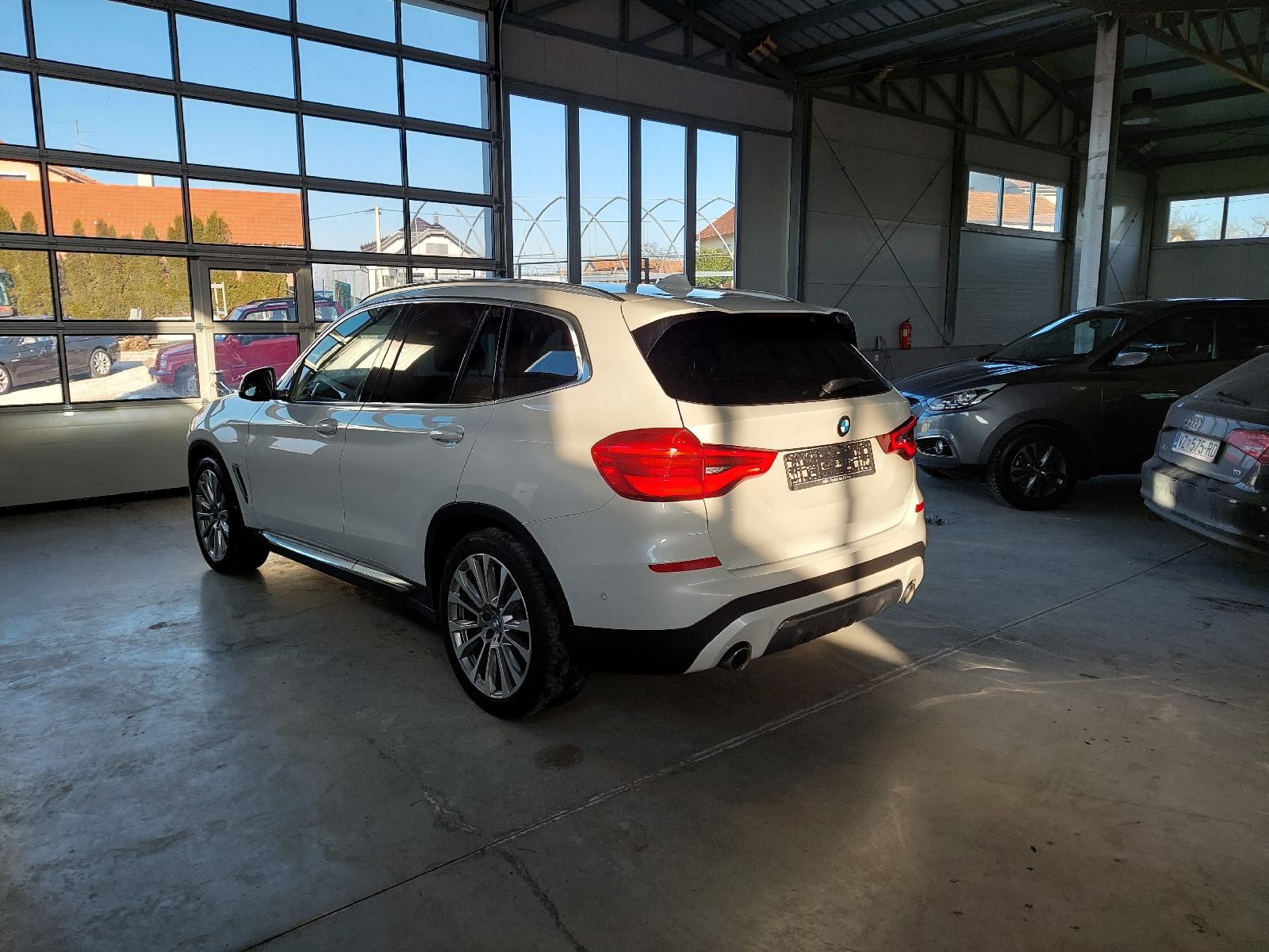 BMW X3 xDrive30d Virtualni Cokpit, Luxury line, fotografija 5