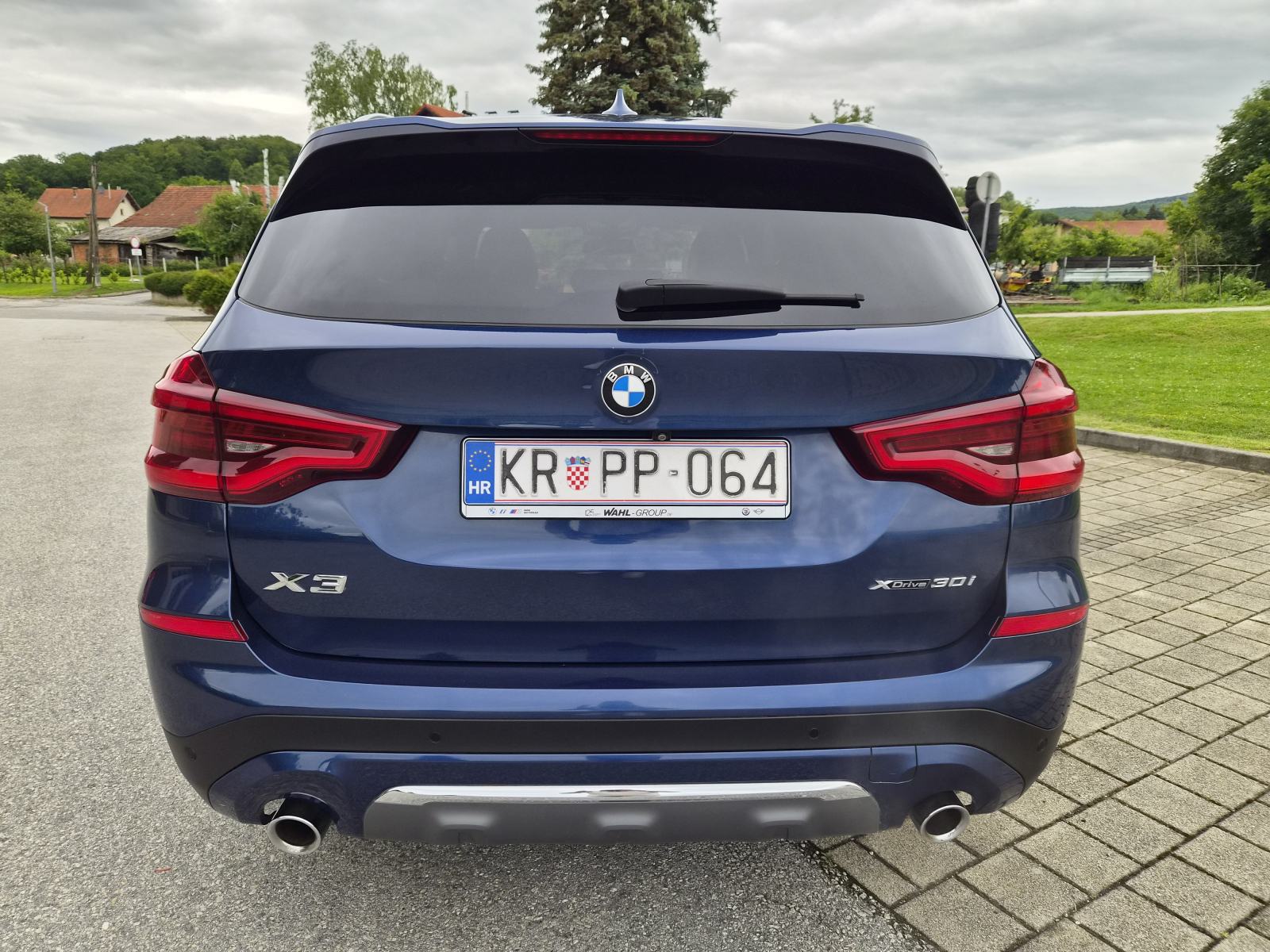 BMW X3 xDrive30i, LUXURY, X DRIVE, SERVISNA, TOP STANJE, fotografija 6