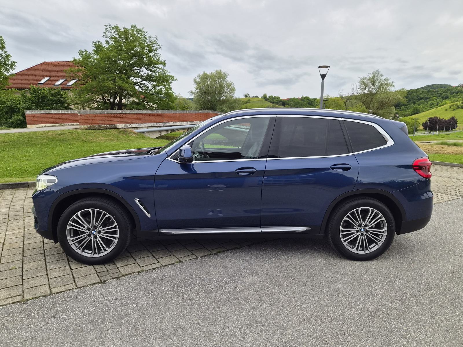 BMW X3 xDrive30i, LUXURY, X DRIVE, SERVISNA, TOP STANJE, fotografija 3