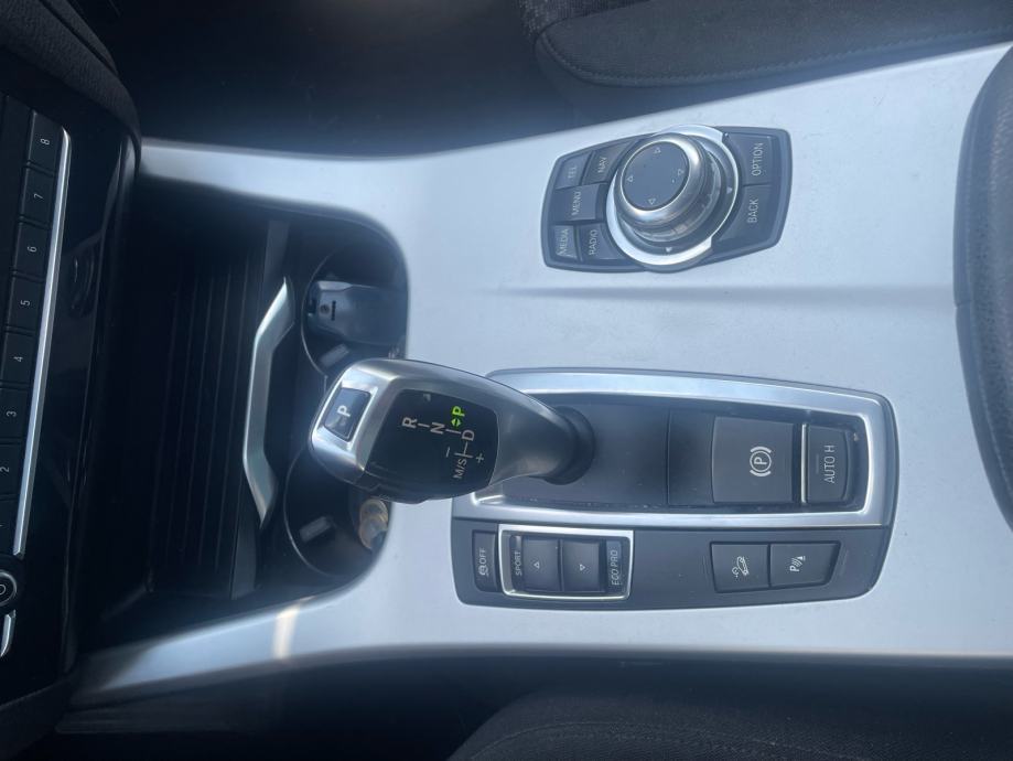 BMW X4 20d automatik, fotografija 11