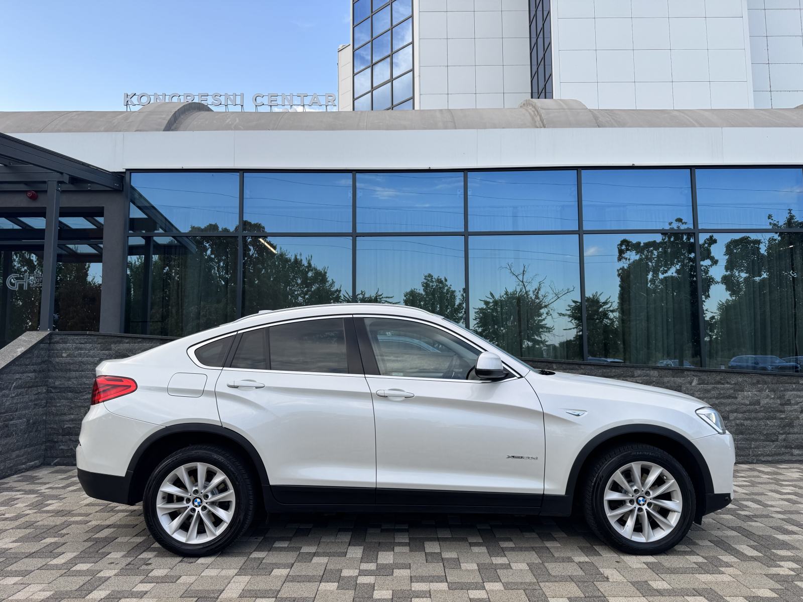 BMW X4 20d 140kw 4x4 AUTOMATIK - SPORT - SERVISNA - REG05/27 - PRILIKA, fotografija 13