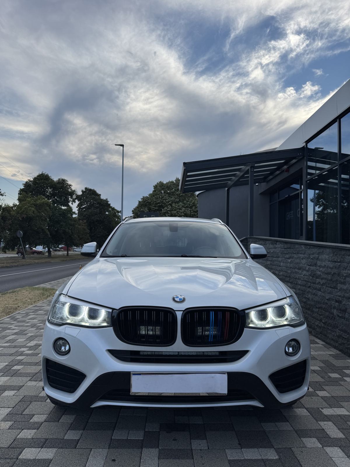 BMW X4 20d 140kw 4x4 AUTOMATIK - SPORT - SERVISNA - REG05/27 - PRILIKA, fotografija 3