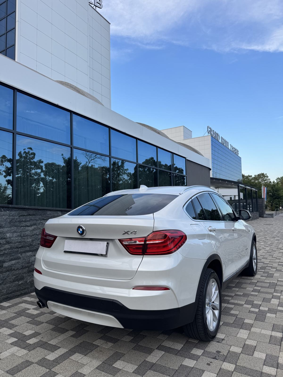 BMW X4 20d 140kw 4x4 AUTOMATIK - SPORT - SERVISNA - REG05/27 - PRILIKA, fotografija 11