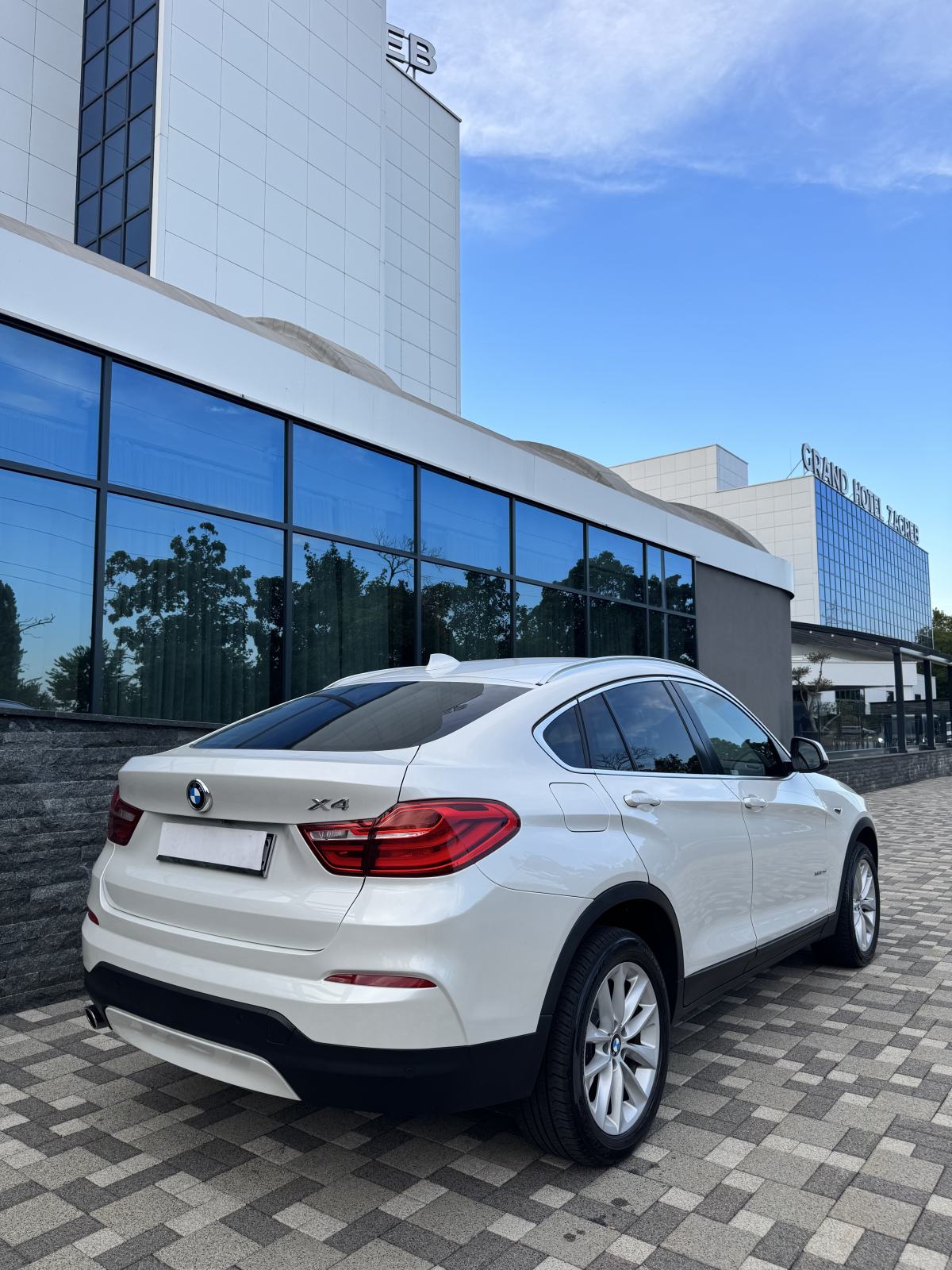 BMW X4 20d 140kw 4x4 AUTOMATIK - SPORT - SERVISNA - REG05/27 - PRILIKA, fotografija 12