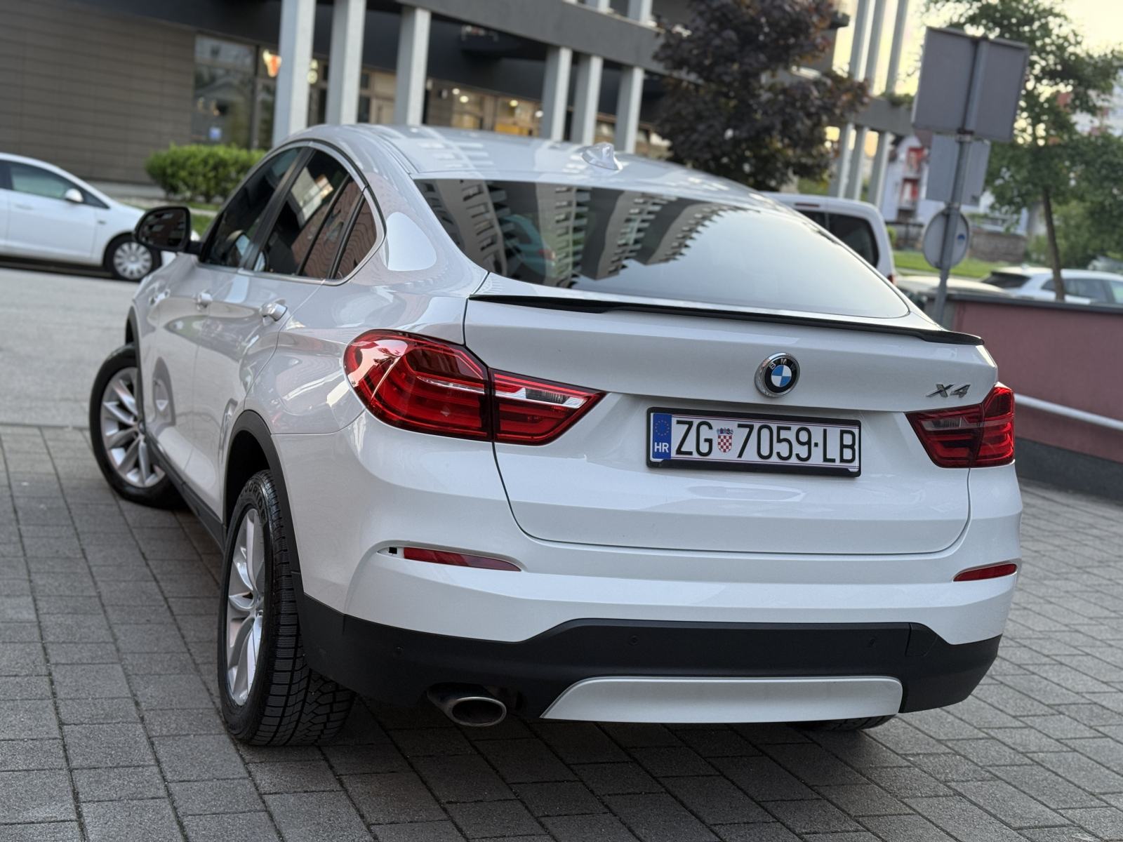 BMW X4 20d XDRIVE / REG 04/27 AUTOMATIK / BIXENON / MF VOLAN / 140KW, fotografija 4
