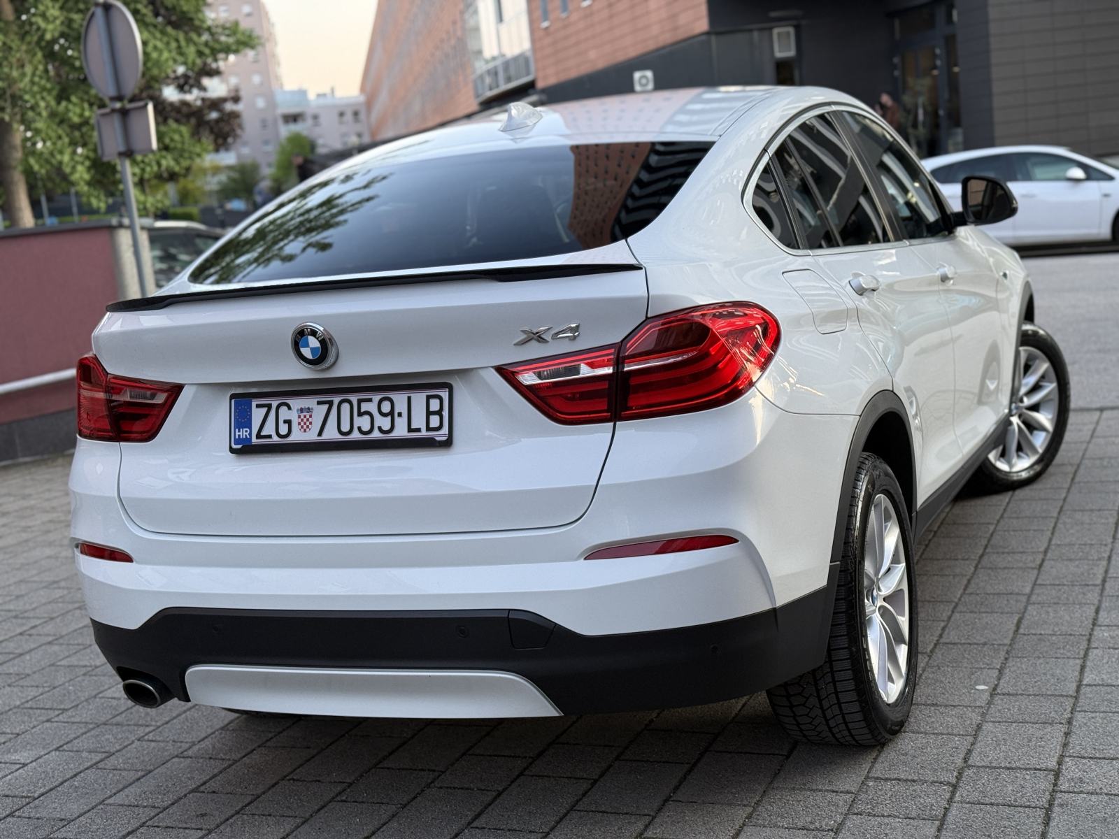 BMW X4 20d XDRIVE / REG 04/27 AUTOMATIK / BIXENON / MF VOLAN / 140KW, fotografija 5