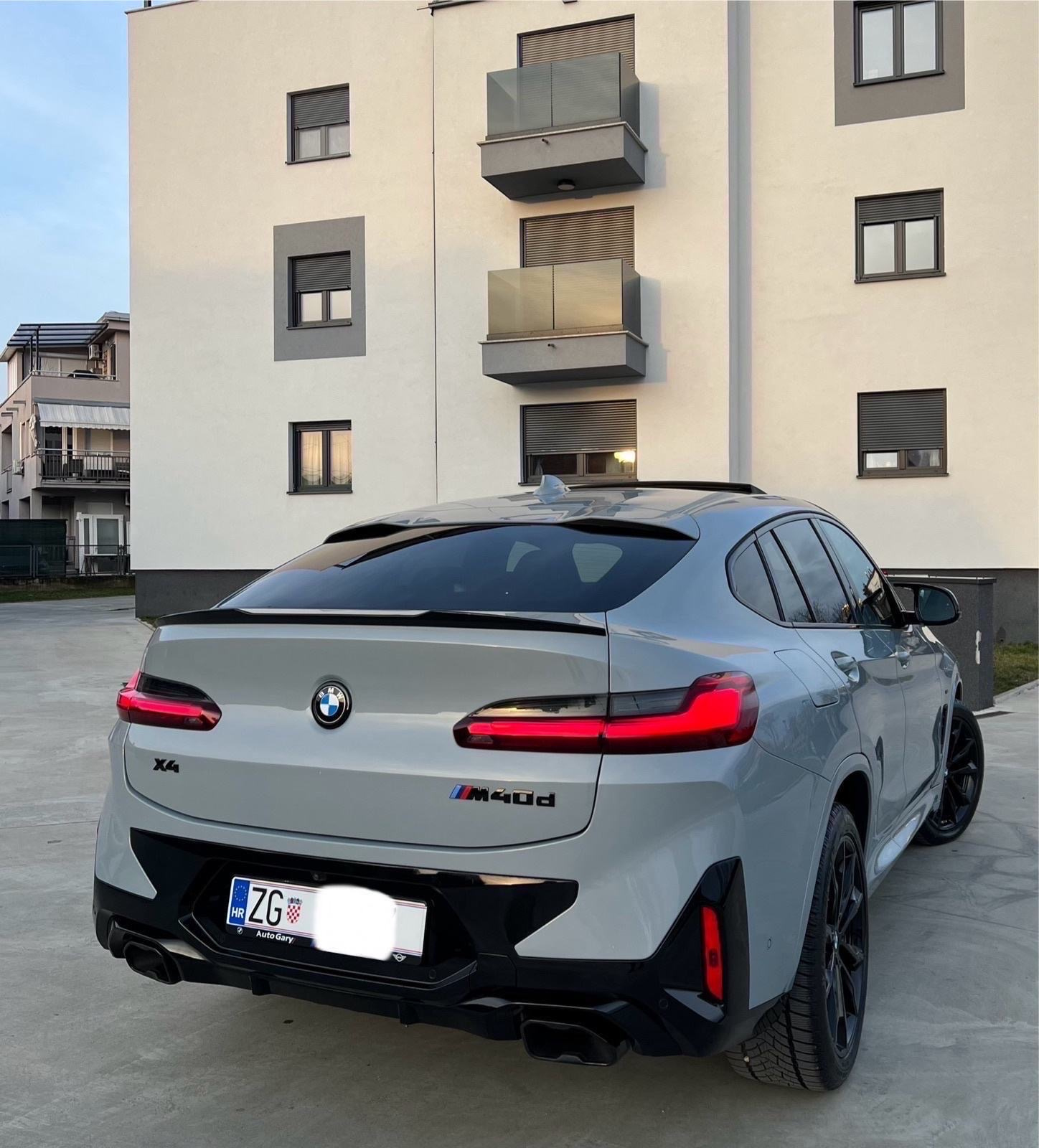 BMW X4 M40d xDr,PDV,M Performance,Panorama,Laser,HuD,Radar,360°,Carbon, fotografija 3