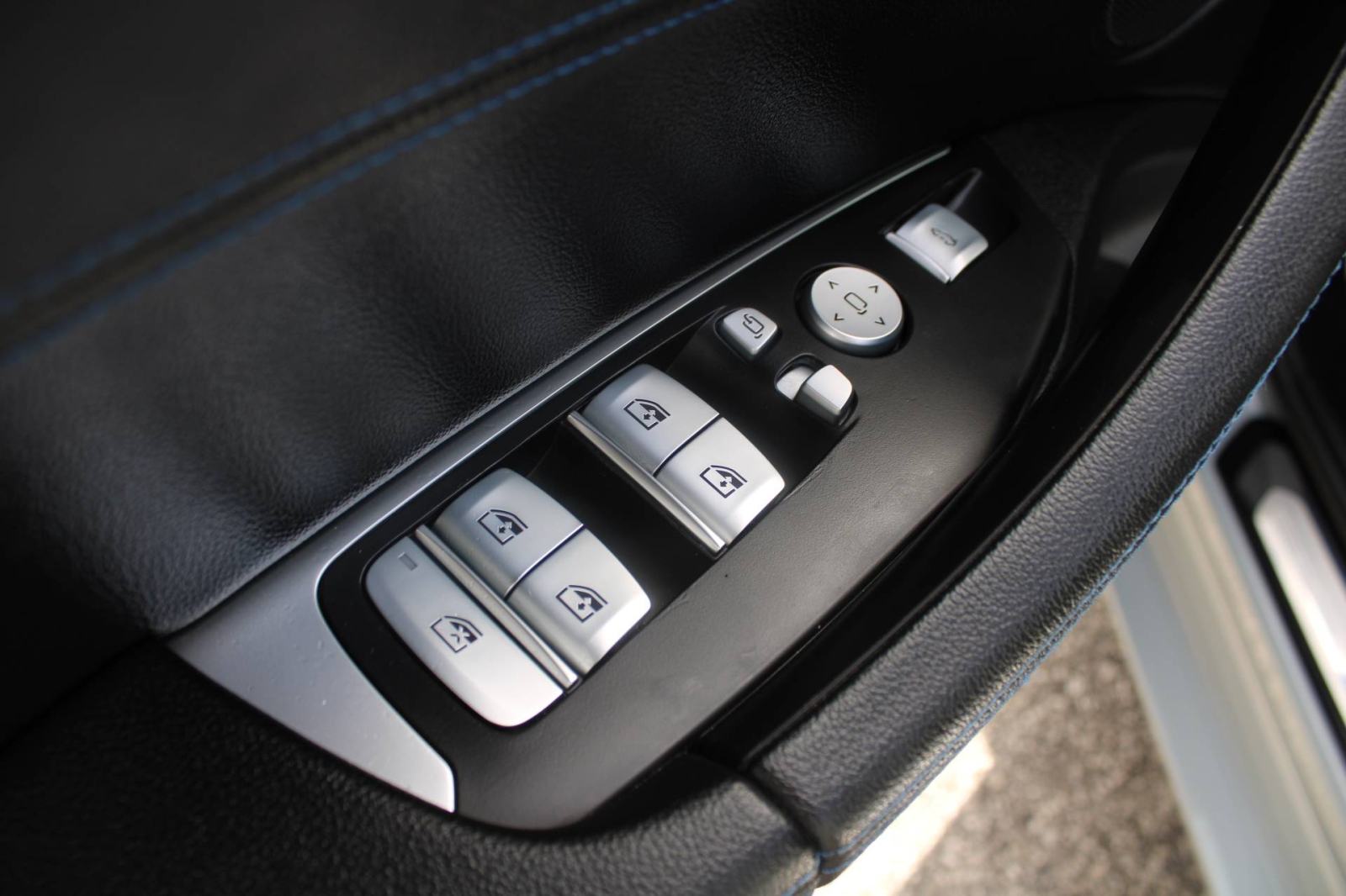 BMW X4 xDrive M40d AUTOMATIK *PANORAMA, LED, KAMERA 360*, fotografija 16