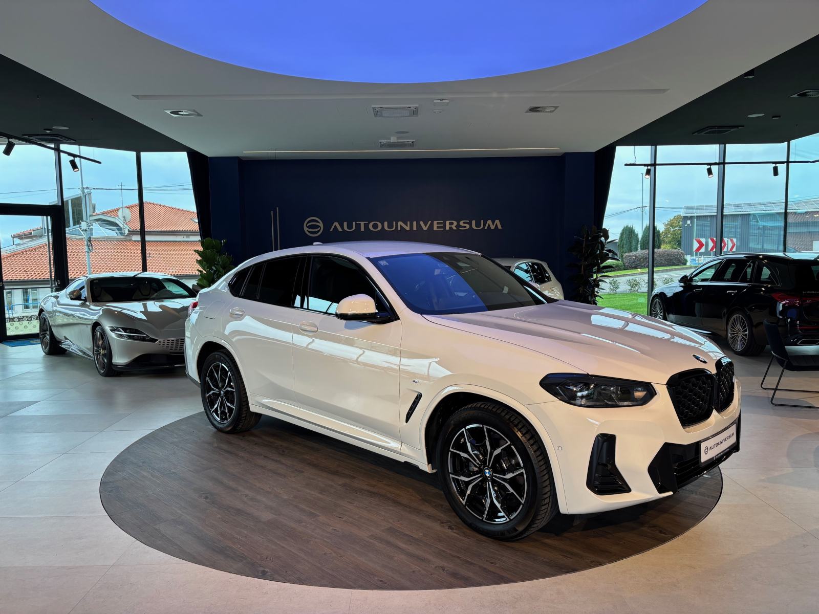 BMW X4 xDrive20d M-Sport - LED, Head-Up, navigacija, kamera, alu 19", pogled izvana - slika 2