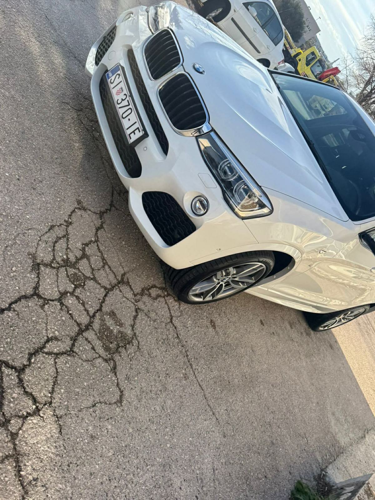 BMW X4 xDrive20d, fotografija 13