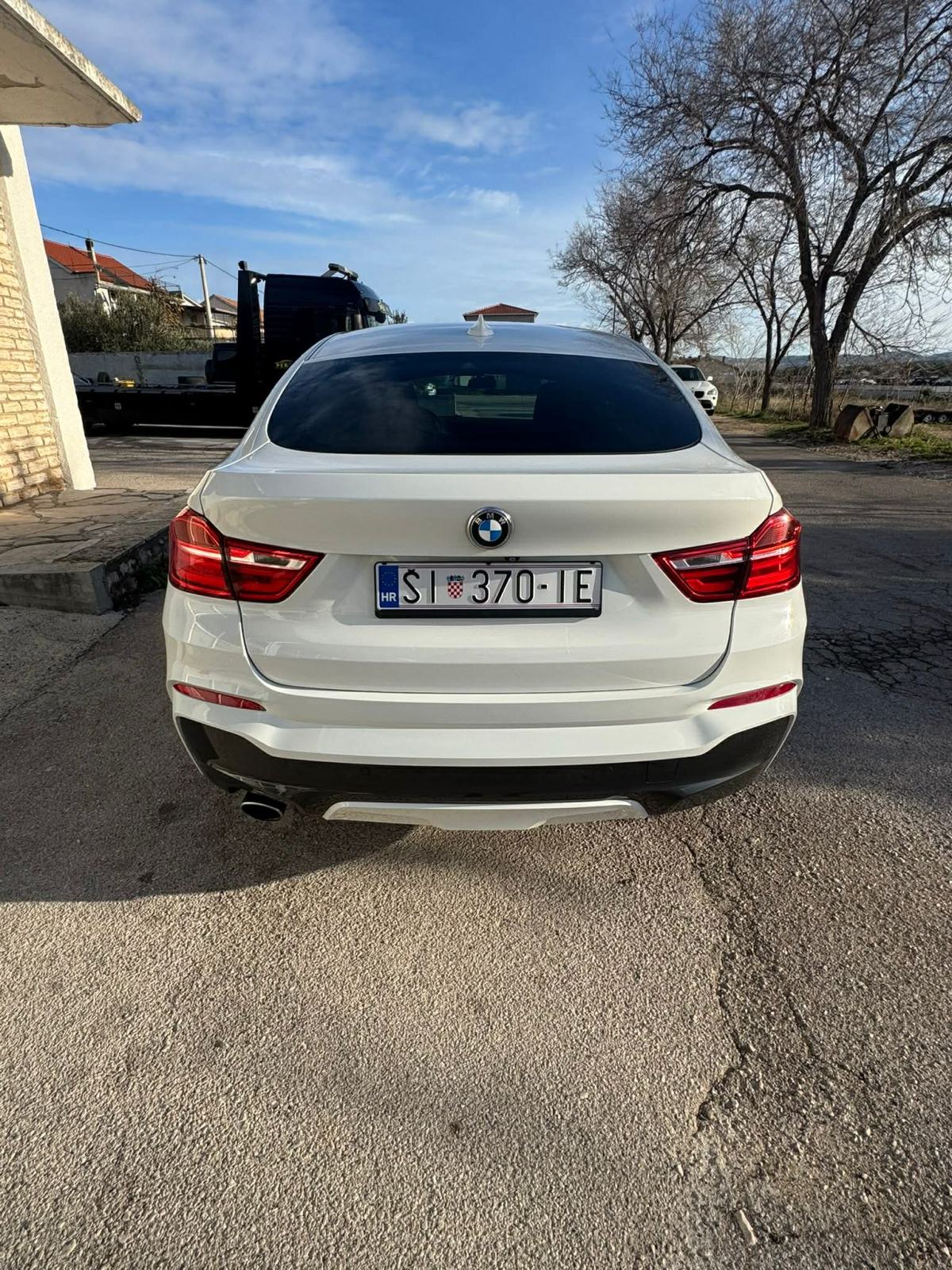 BMW X4 xDrive20d, fotografija 12