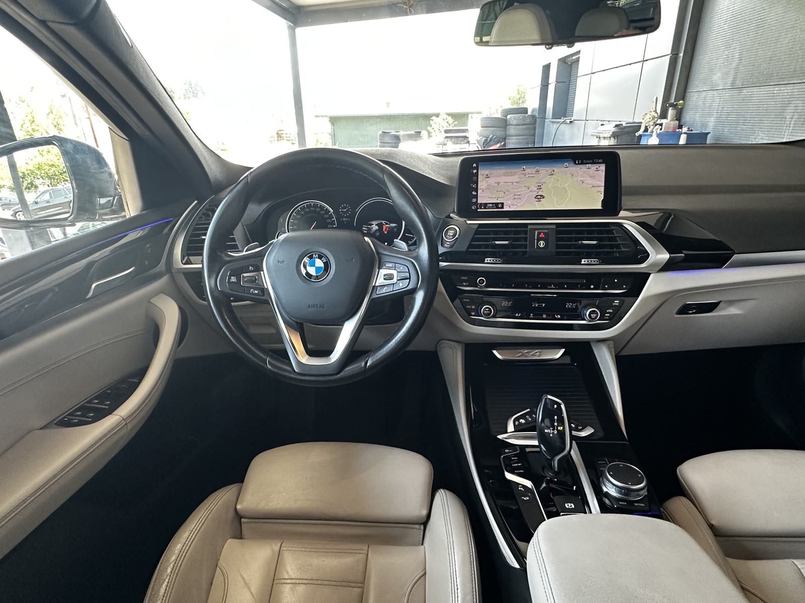 BMW X4 xDrive20d,JAMSTVO,KOŽA,AMBIENT,LIVE COCKPIT,KEYLESS,KAMERA,F1!, fotografija 9